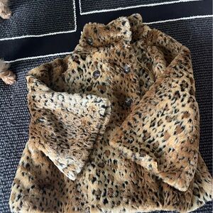 Free People faux leopard coat. 3/4 sleeves. Great condition